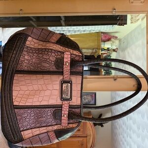 BEAUTIFUL COLOR BLOCK GUESS SATCHEL-- PINK, PURPLE, CREAM--EUC--211